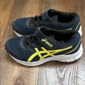 🆕 Asics Contend Sneakers